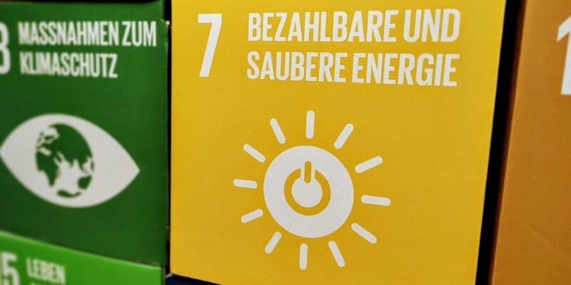 Bunte Sitzwürfel Foto: Stadt NV