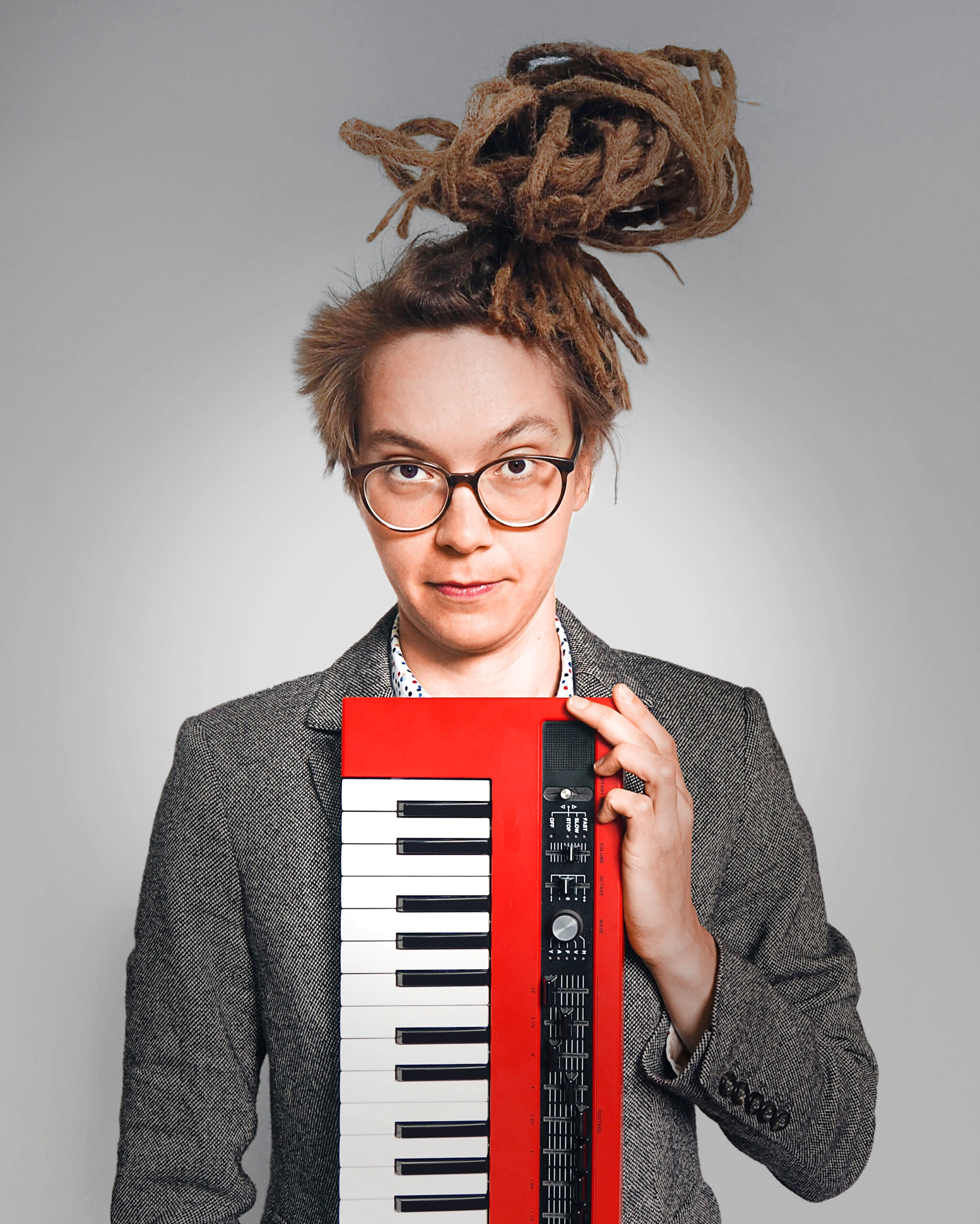 Frau mit Keyboard